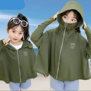 Damen praktische Outdoorjacke mit Kapuze – Célinea